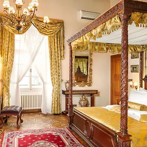 U 5* Praga